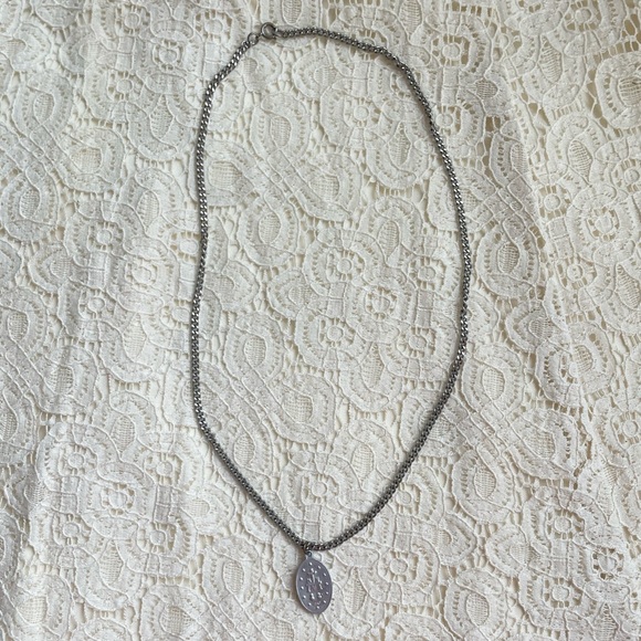 Vintage Sacred Medal Of Mary Pendant Silver Chain Religious Medallion From Italy - Picture 6 of 8